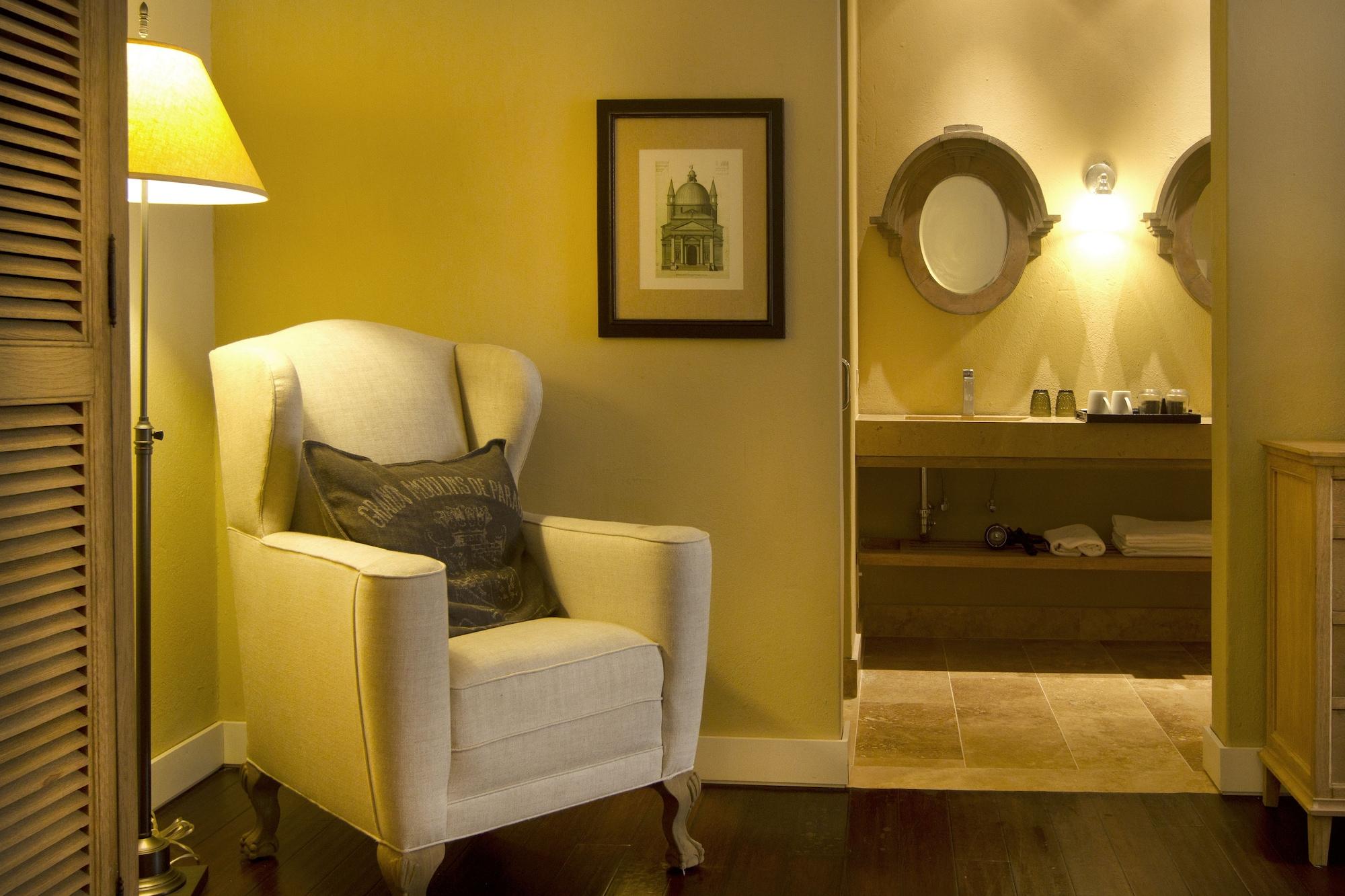 Bastion Luxury Hotel 5*