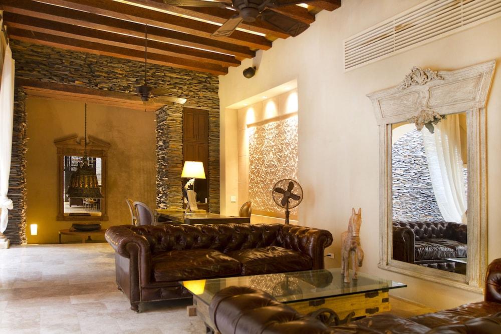 Bastion Luxury Hotel 5*